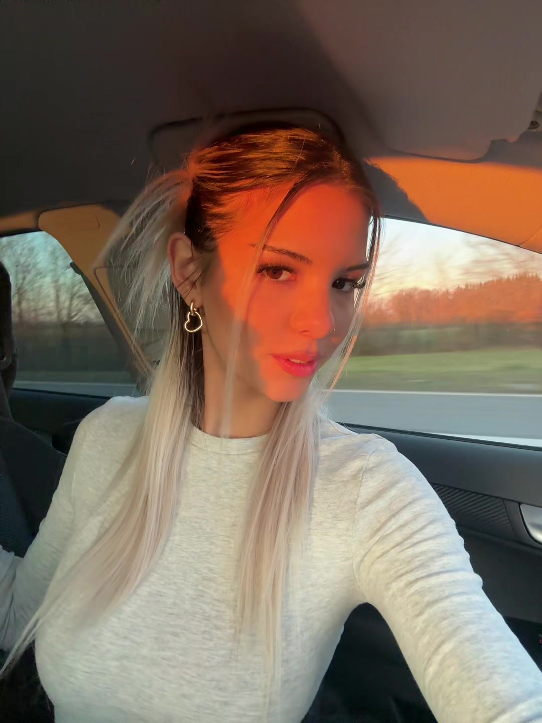 @𝐄𝐅𝐈
