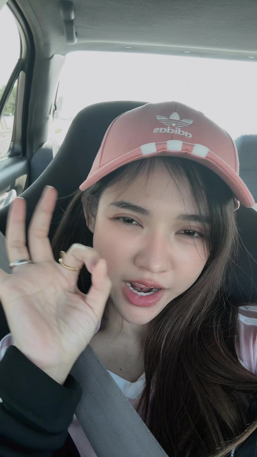 @น.ส. จริยา