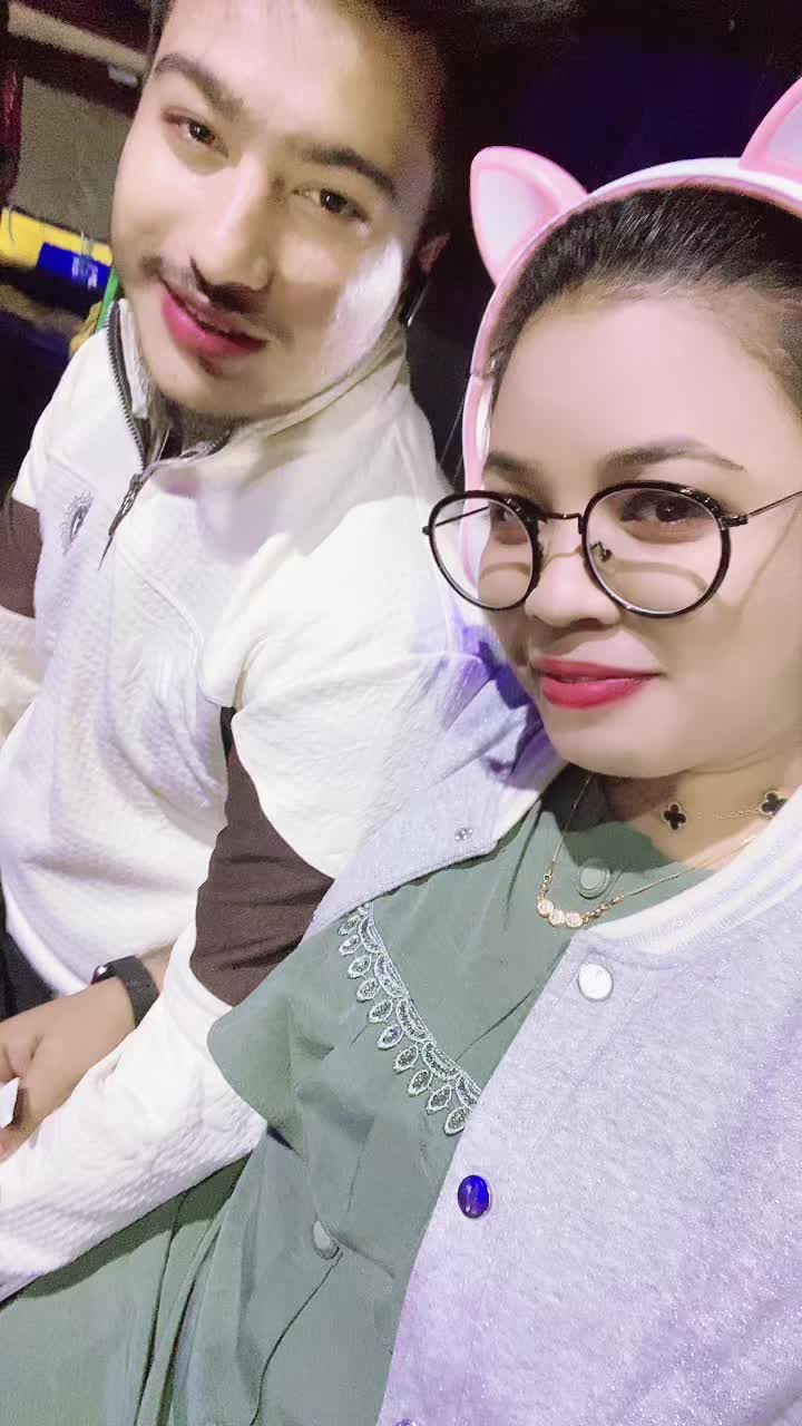 @🥰moni🥰