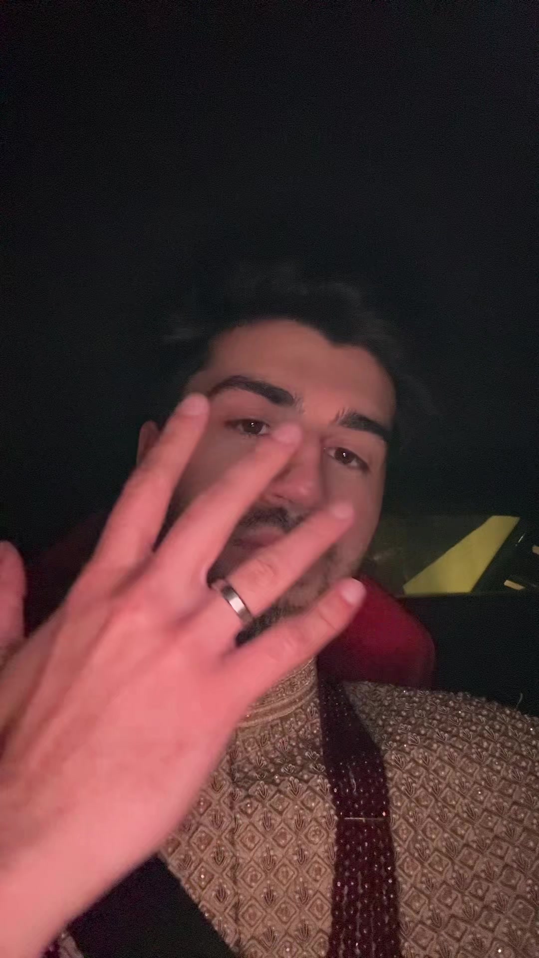 @r