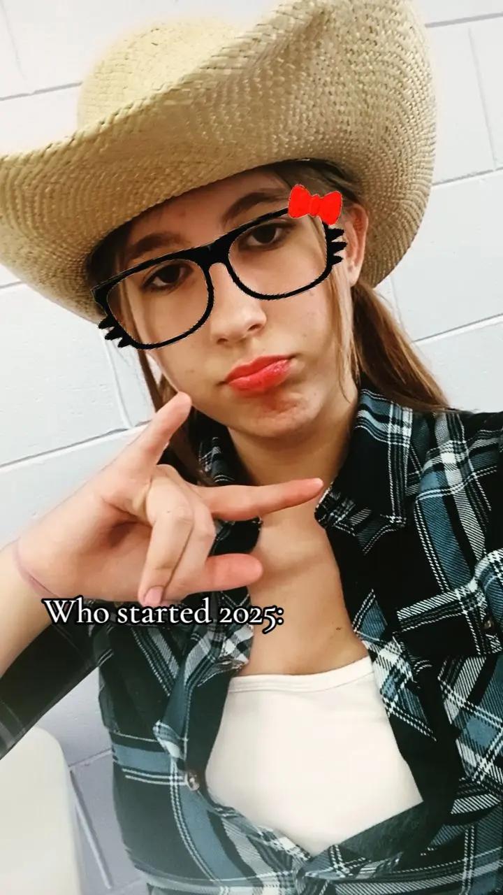 @👾