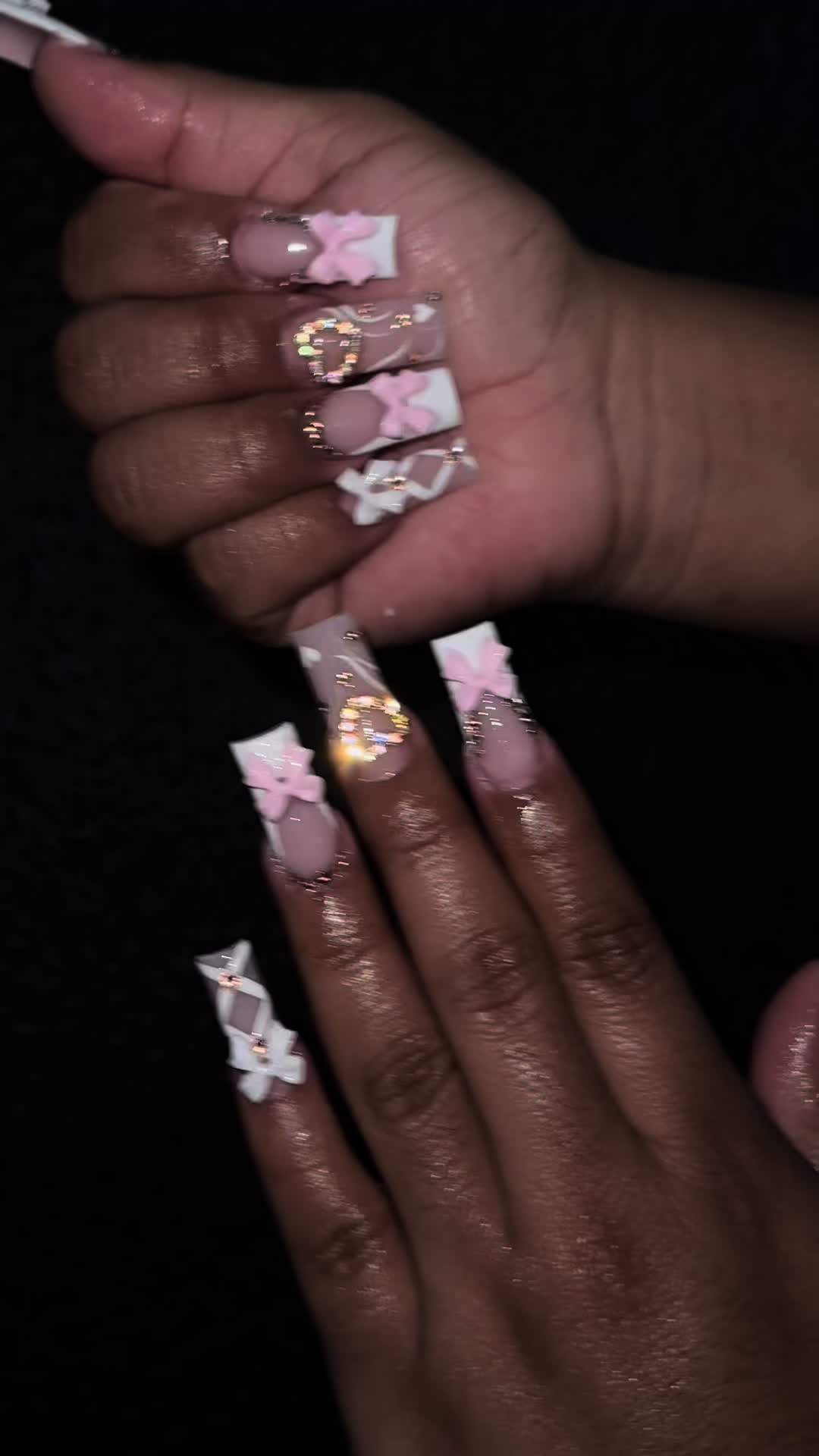 @_baddienailsxo