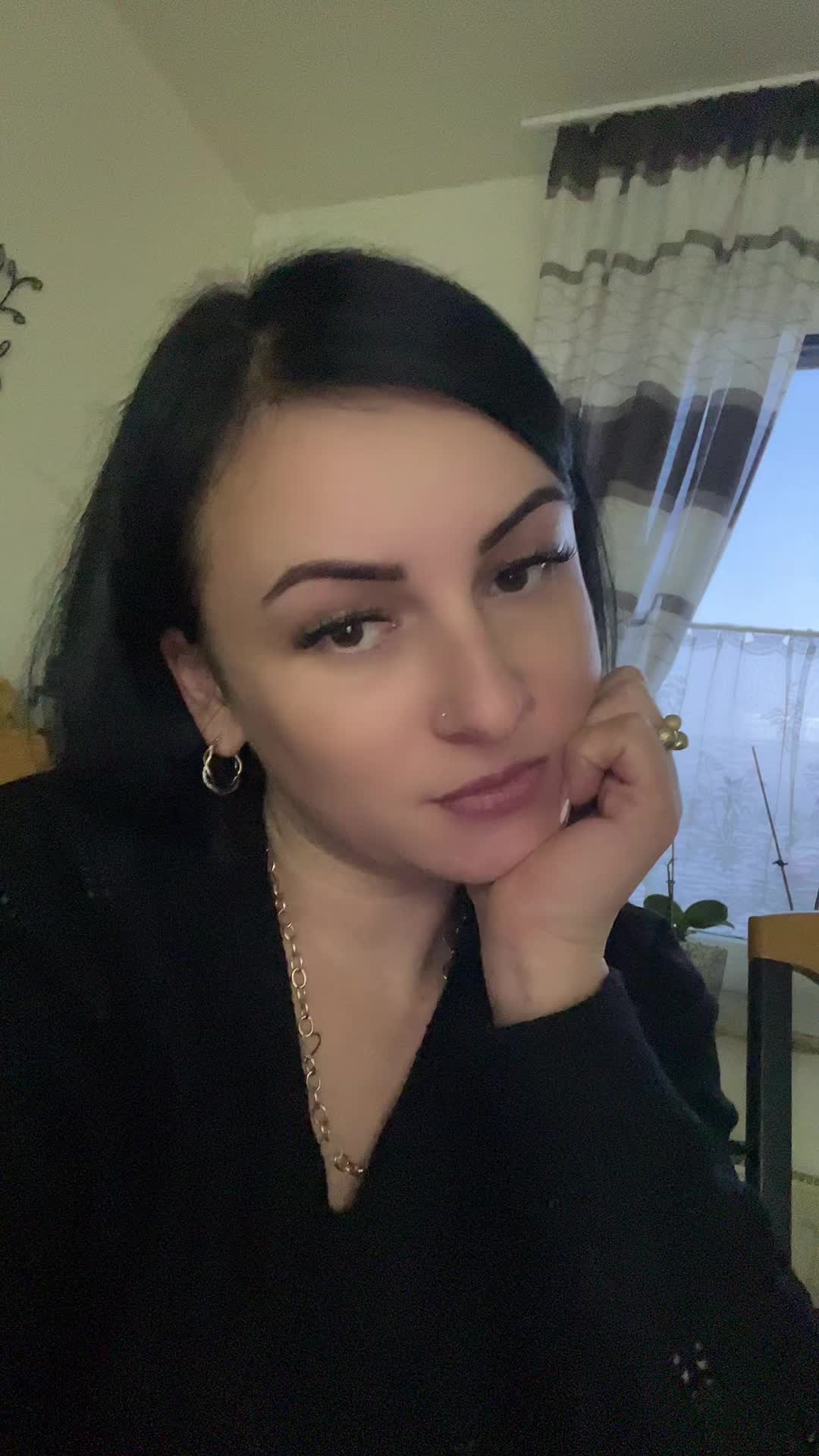 @AnaMaria