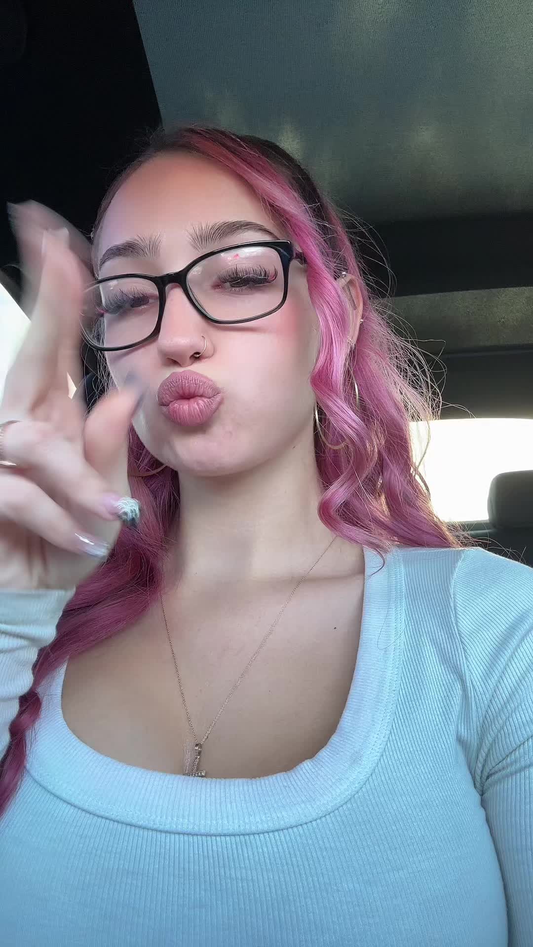 @888