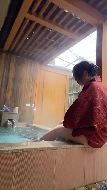 @るな