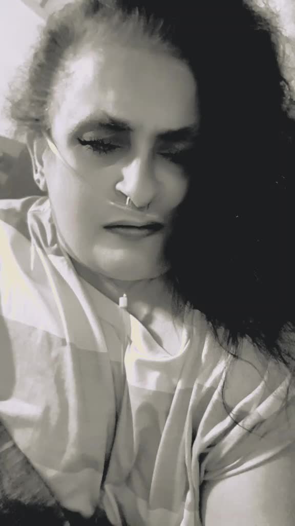 @Adele🖤❤💛