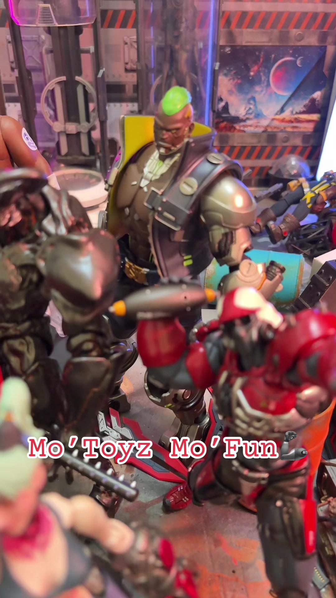 @Mo&acute;Toyz Mo&acute;Fun