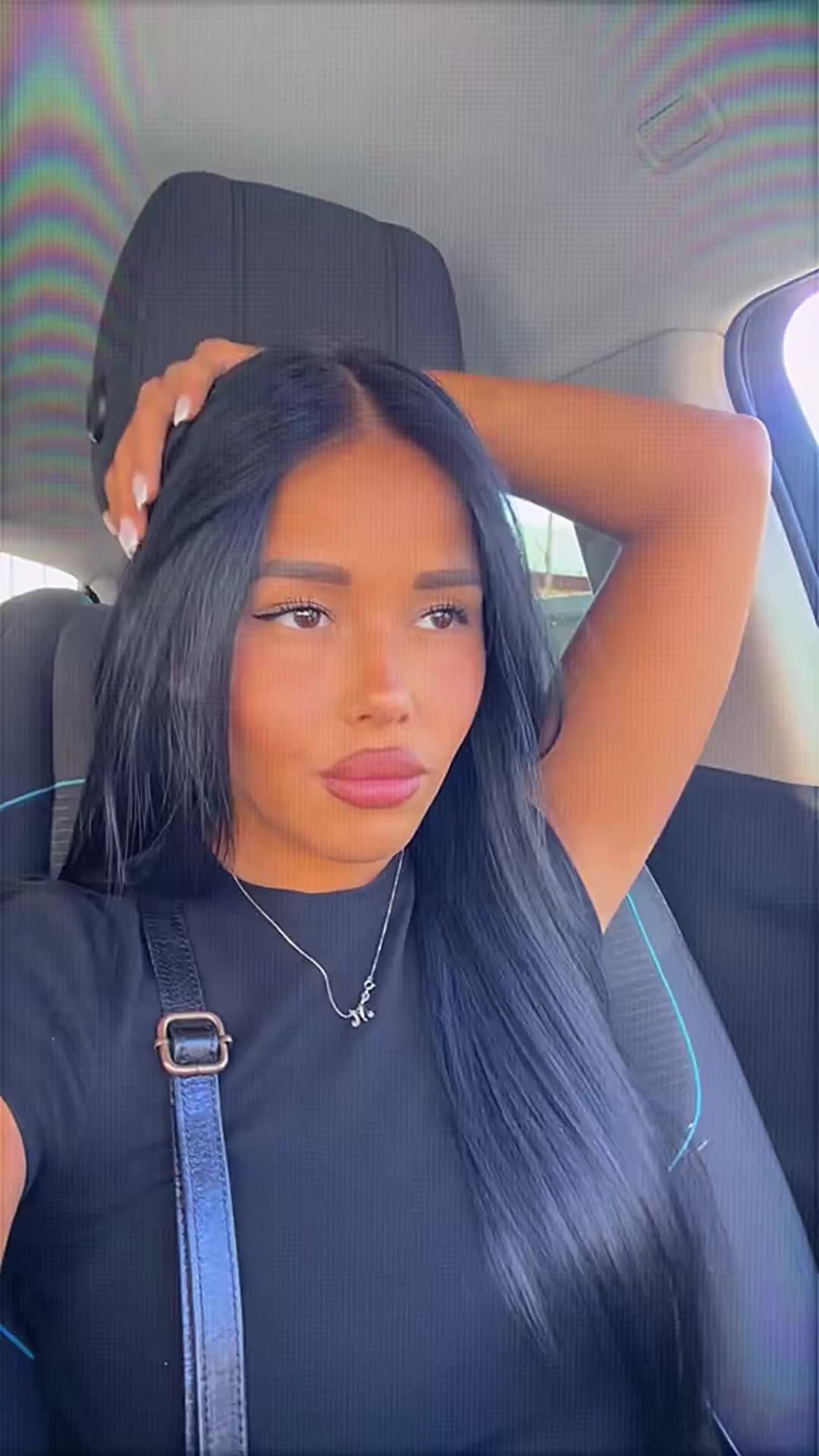 @Nicolecamacho02_