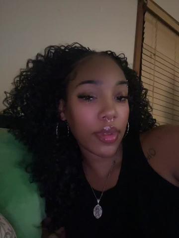 @Yaunaaa🕷️