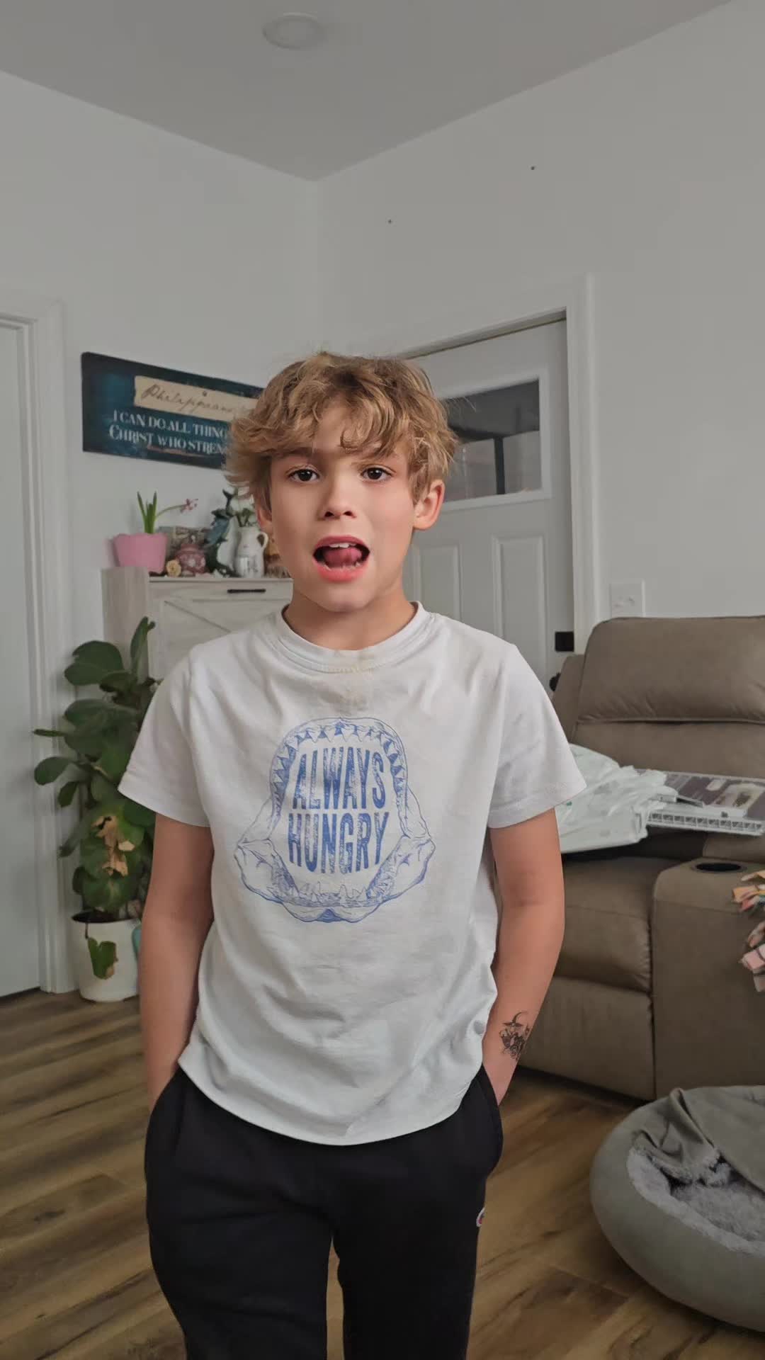 @WhatTheHeckJustin