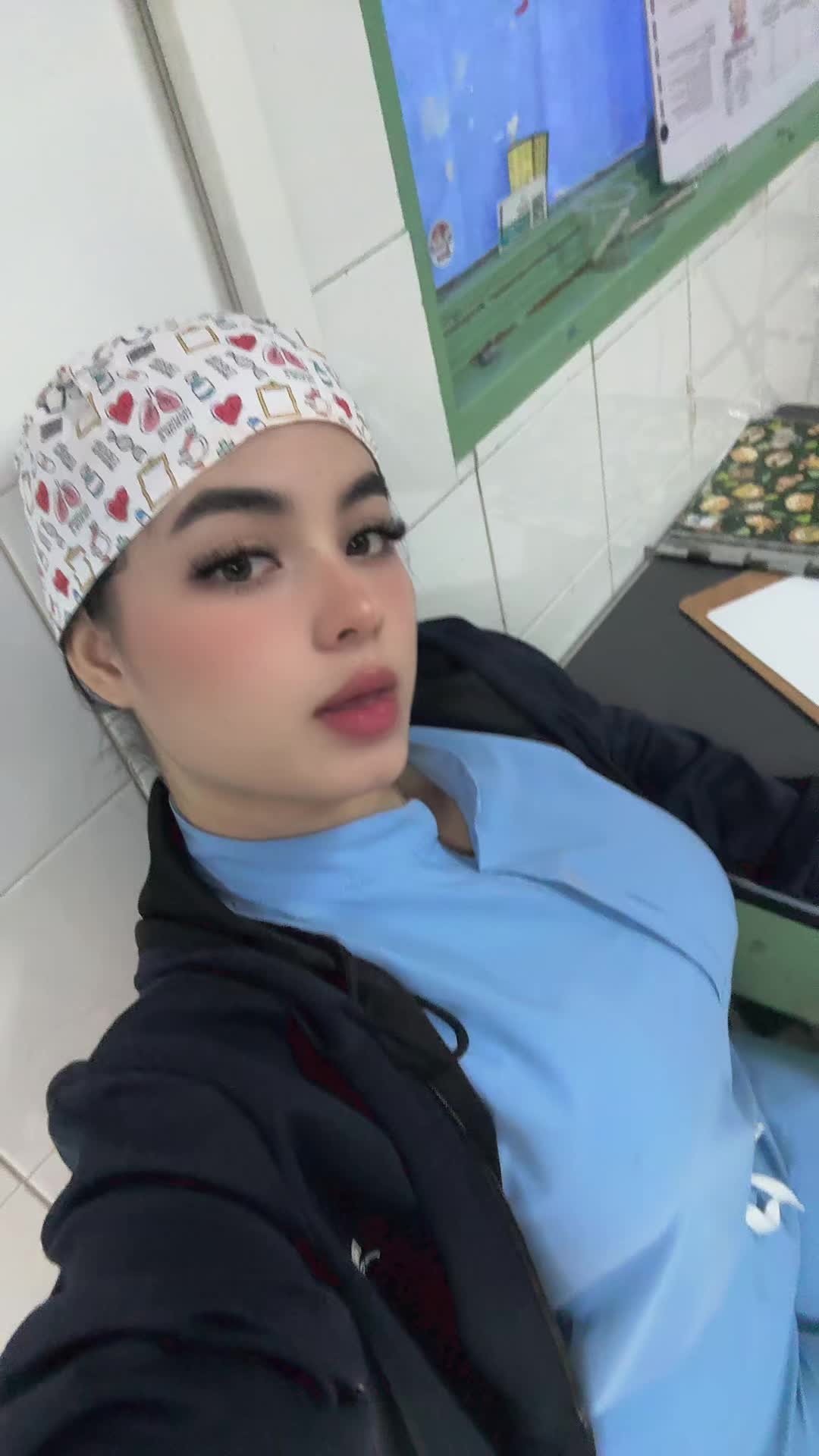 @aeiou