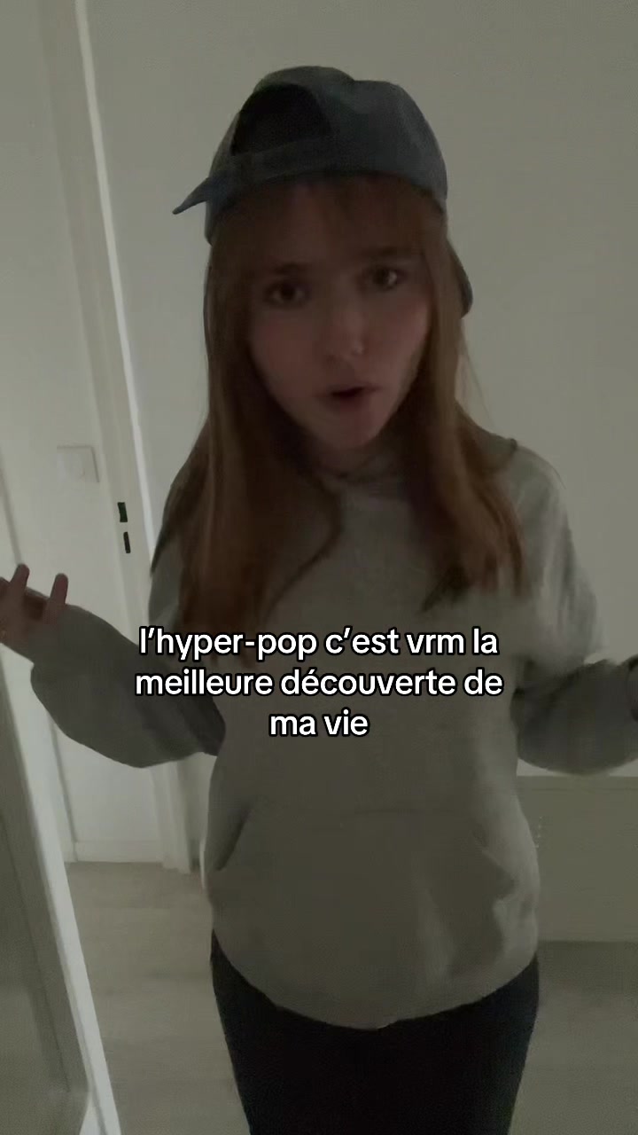 @𝑅𝑜𝓂𝓎&rsquo;☭