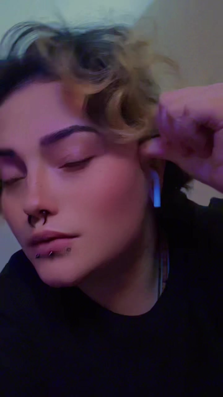 @👑