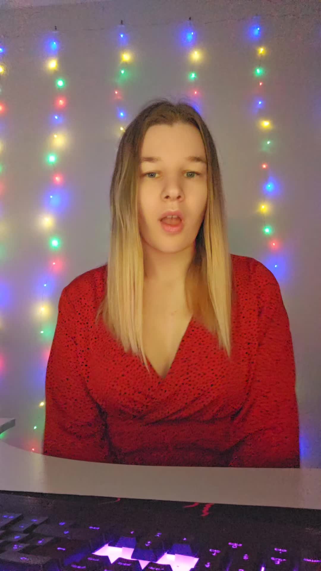 @Zcelii