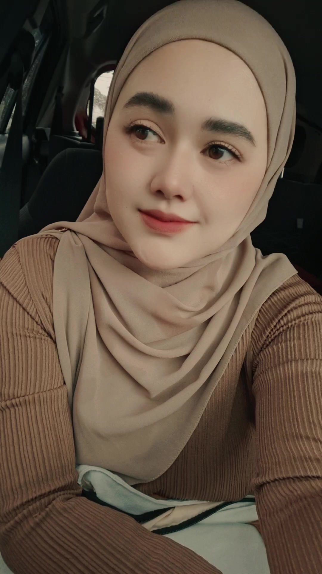 @Hestyalamsyah
