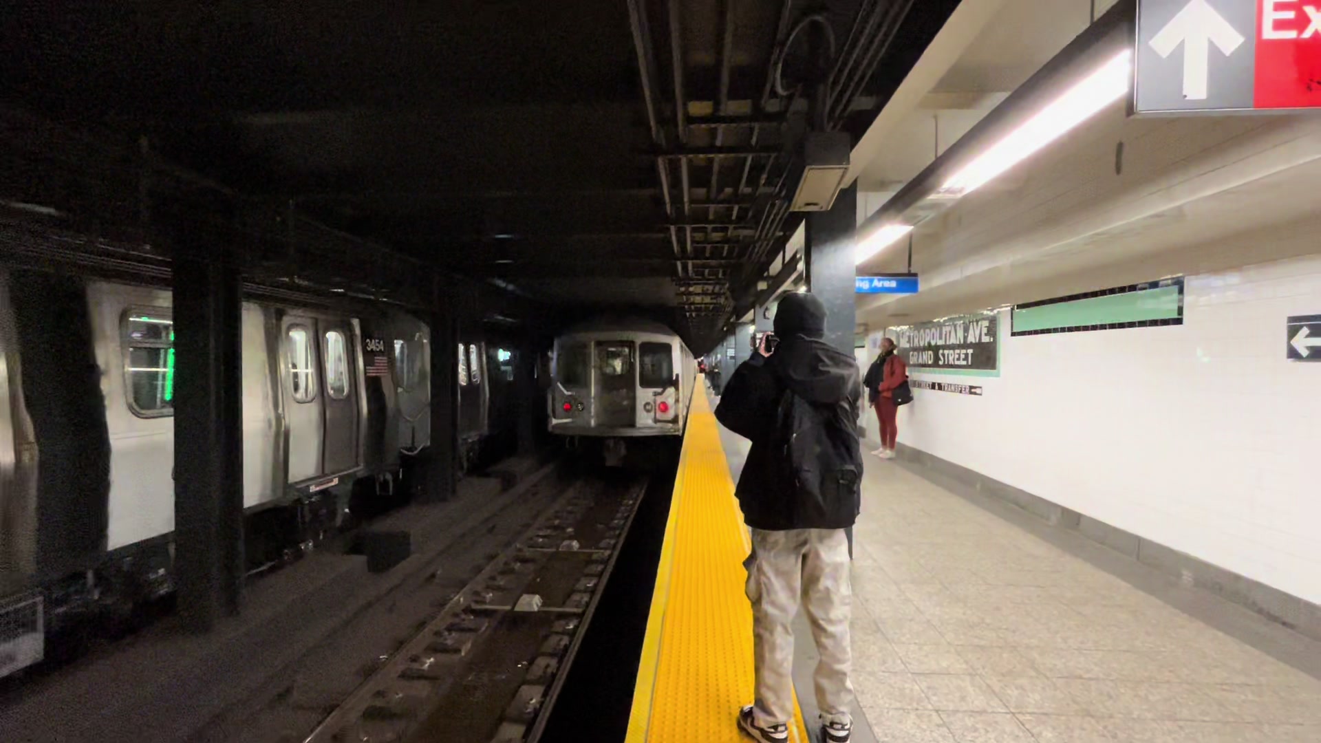 @R32 (J) train official