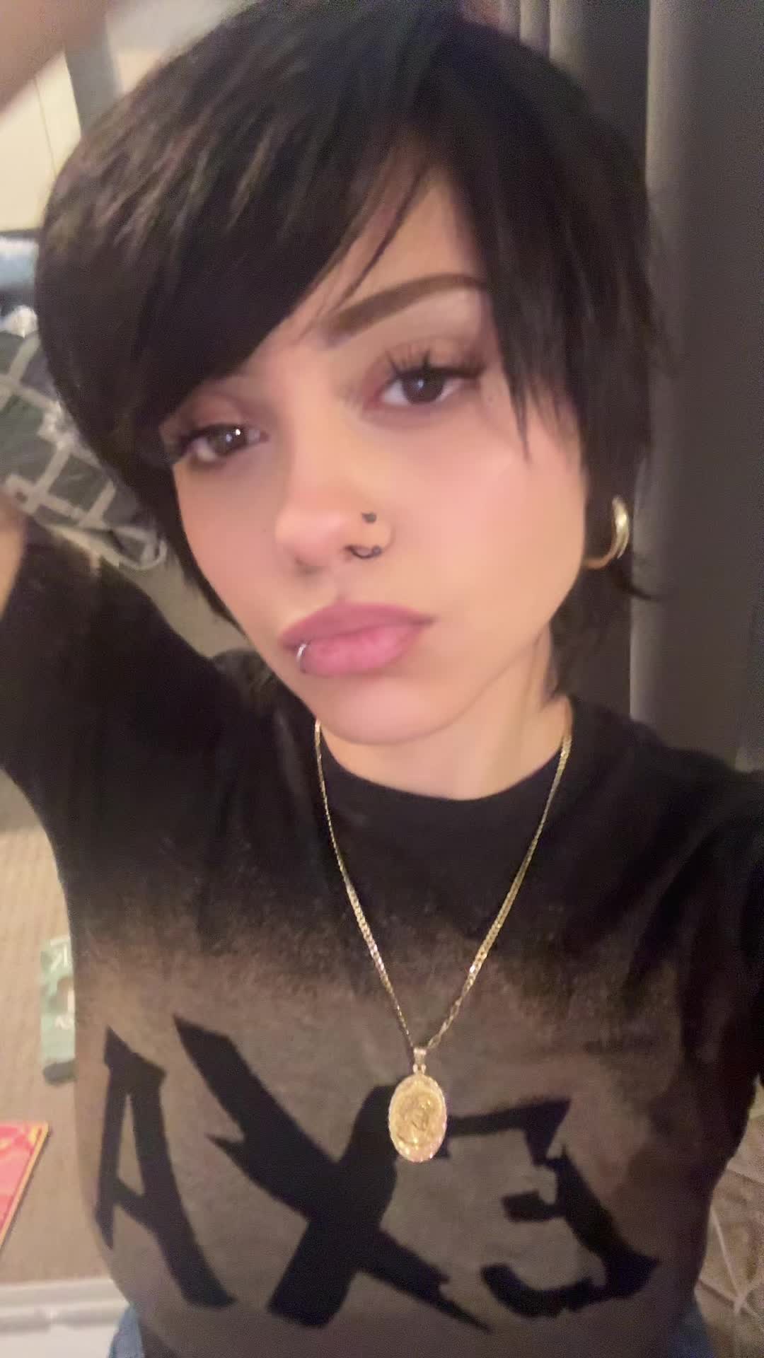 @️