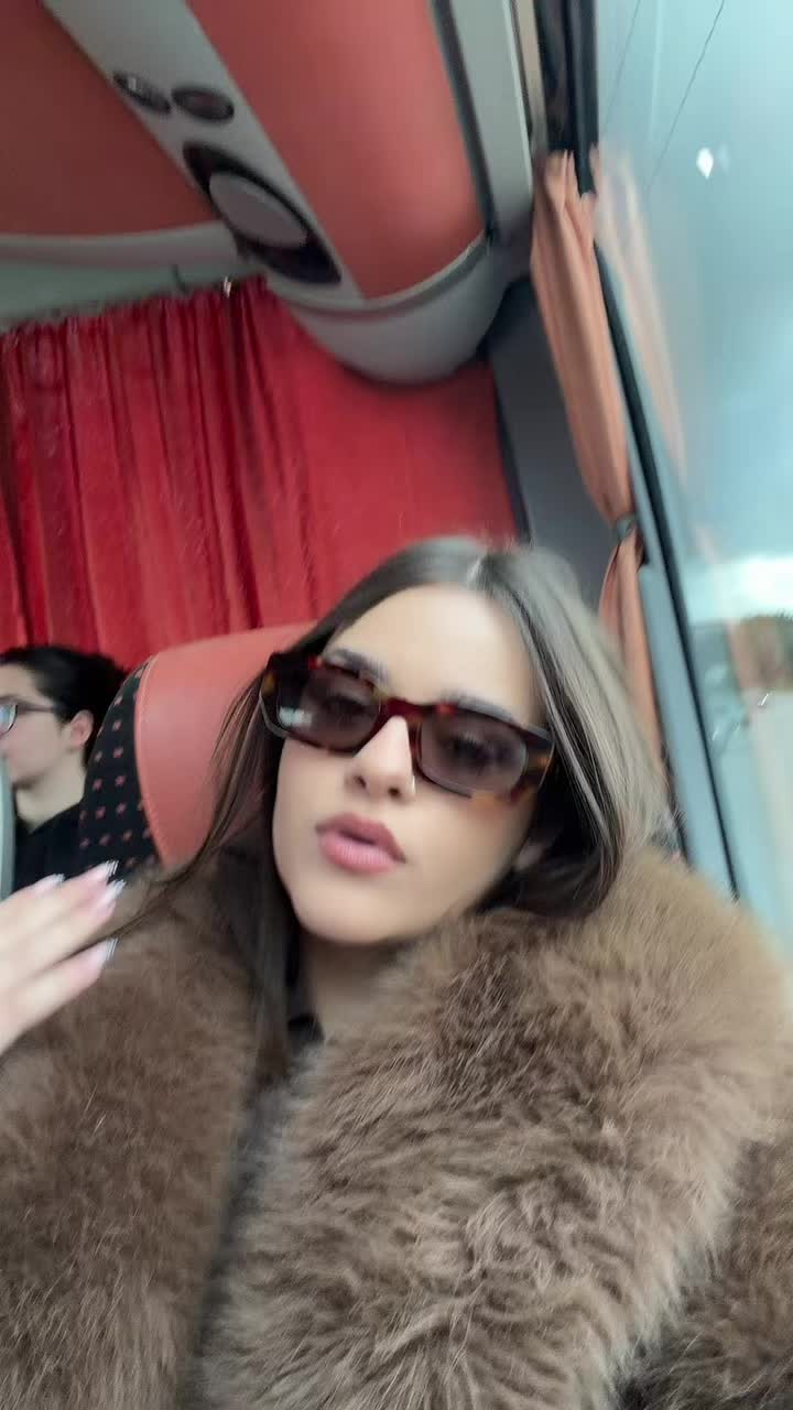 @elliplakia