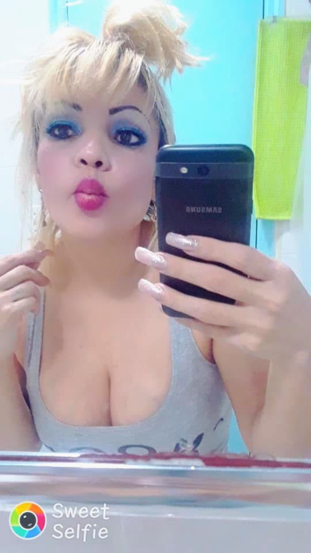 @RAQUEL RAM&Iacute;REZ 🍒🍑🍓