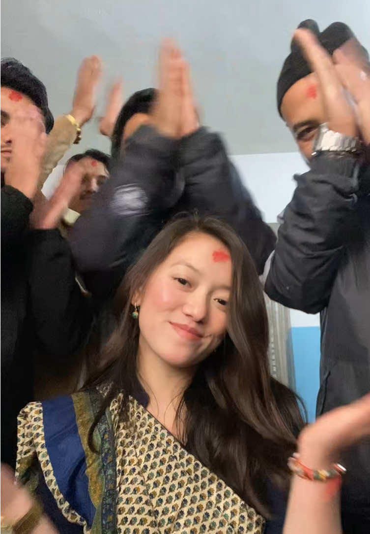 @Diksha Gurung🌙
