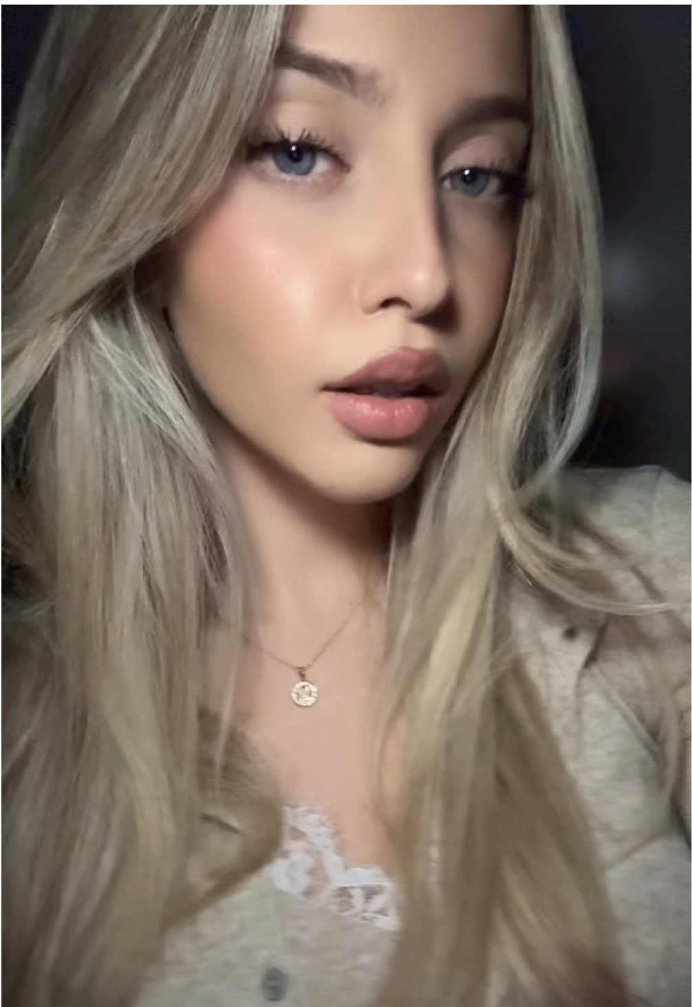 @d