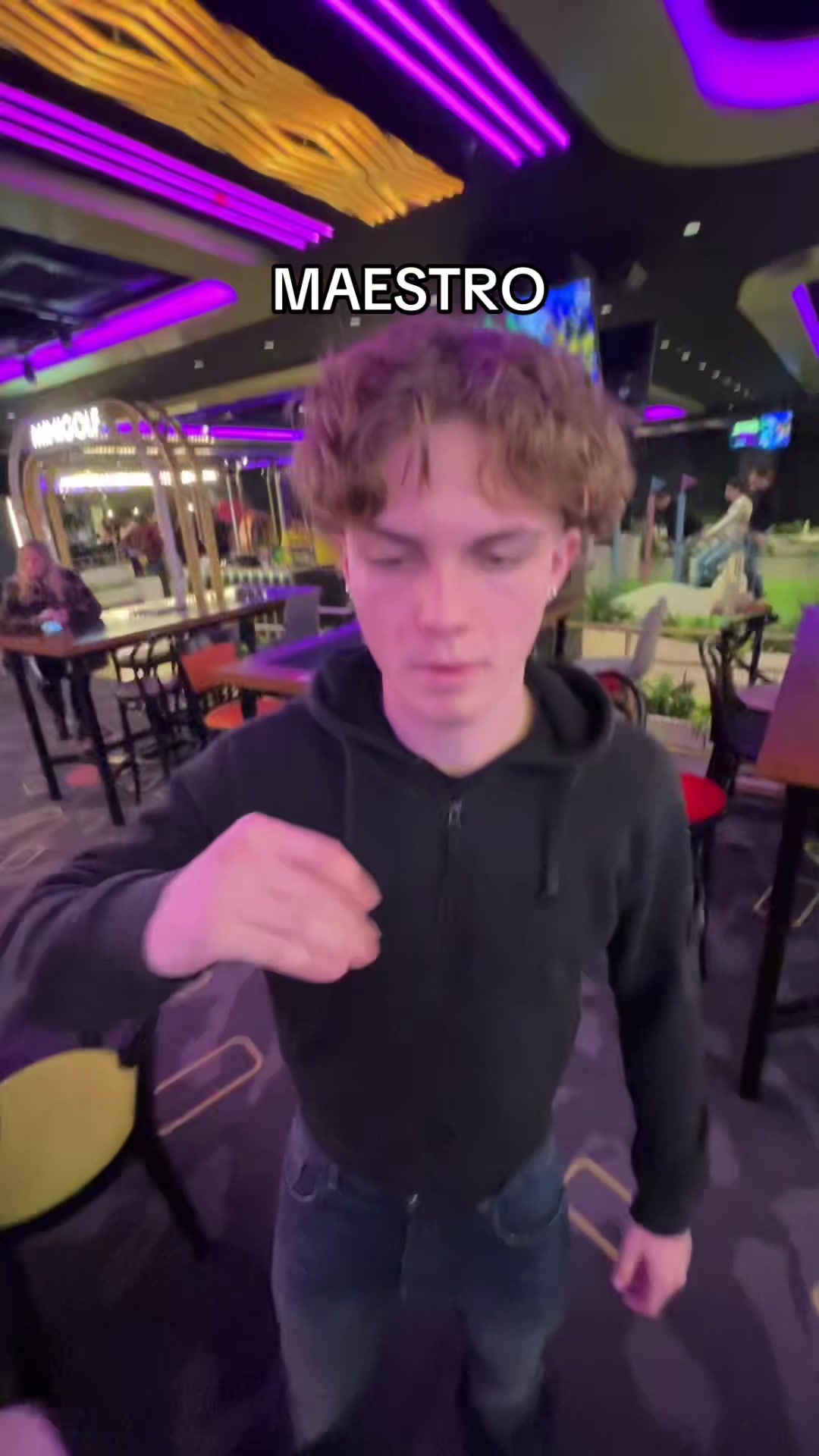 @Sqwimeee