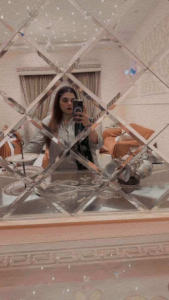@سارہ وقار👑