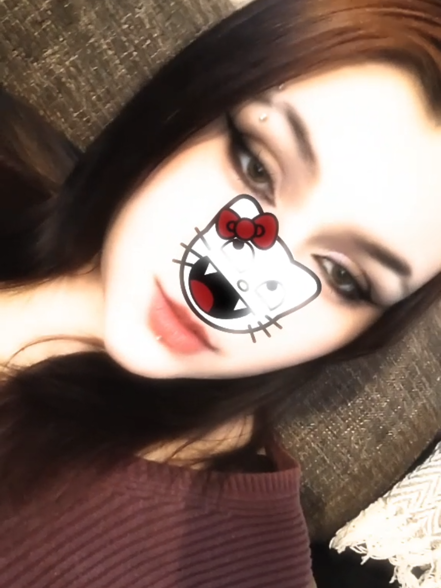 @Lilith_fox13