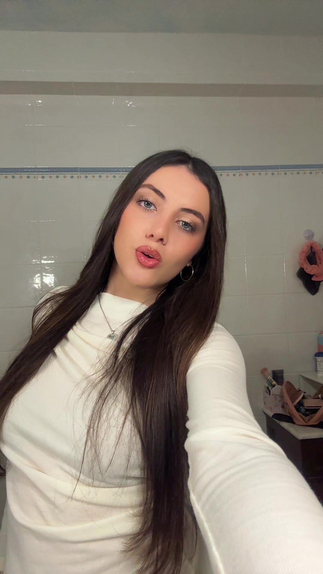 @elviiraaaaa