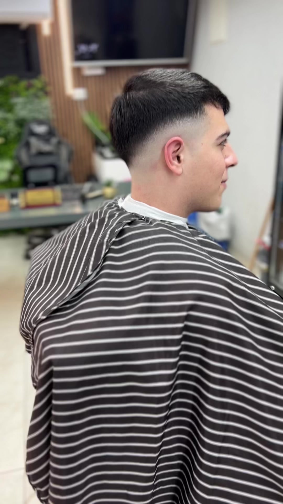 @Hasan abu safaqa (Hairdresser)
