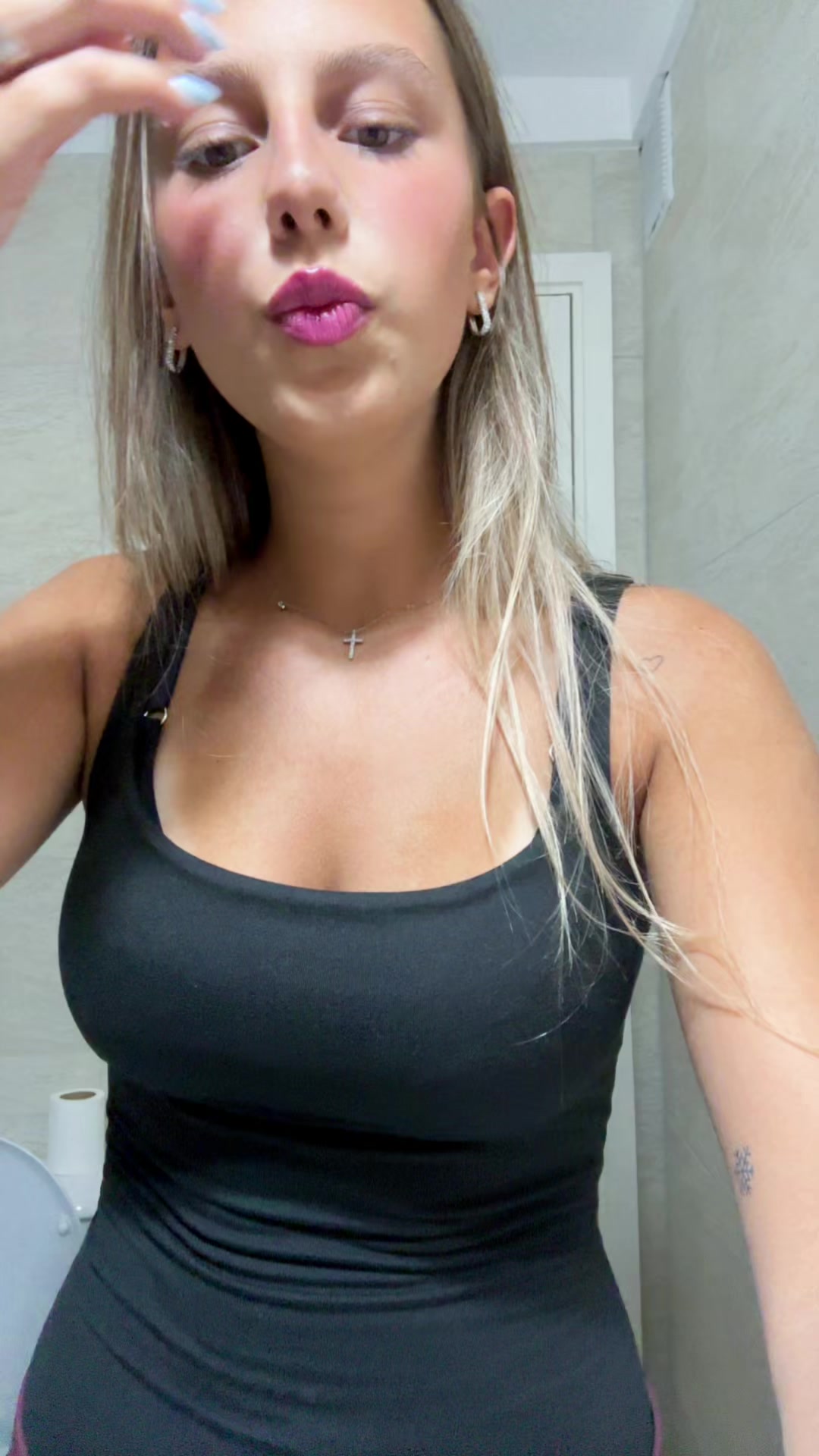@lolitaa