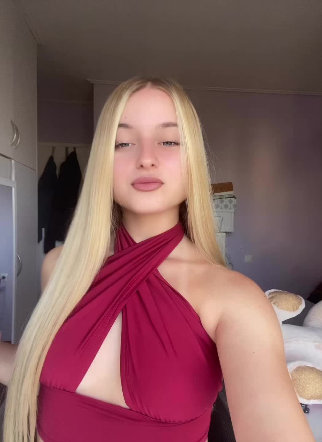 @𝓚𝓵𝓮𝓸𝓷𝓲𝓴𝓲