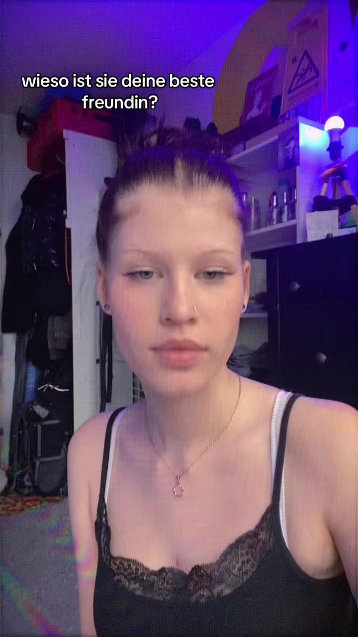 @👀