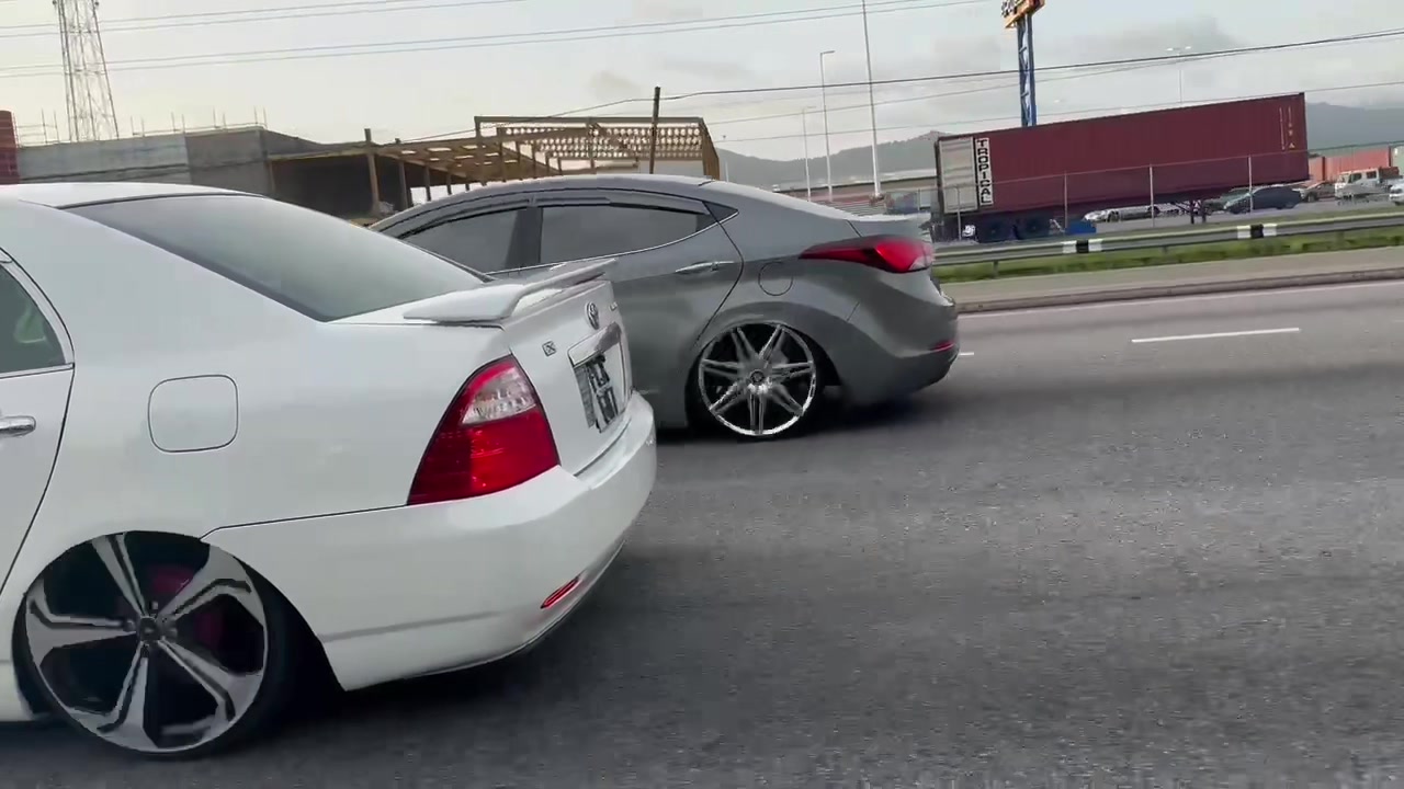 @Unknown Auto Customs