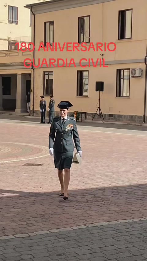 @MUJER Y GUARDIA CIVIL 🇪🇦