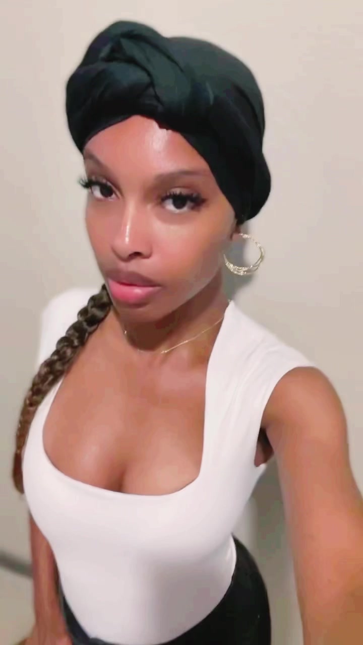 @iamcinnamonwilliams