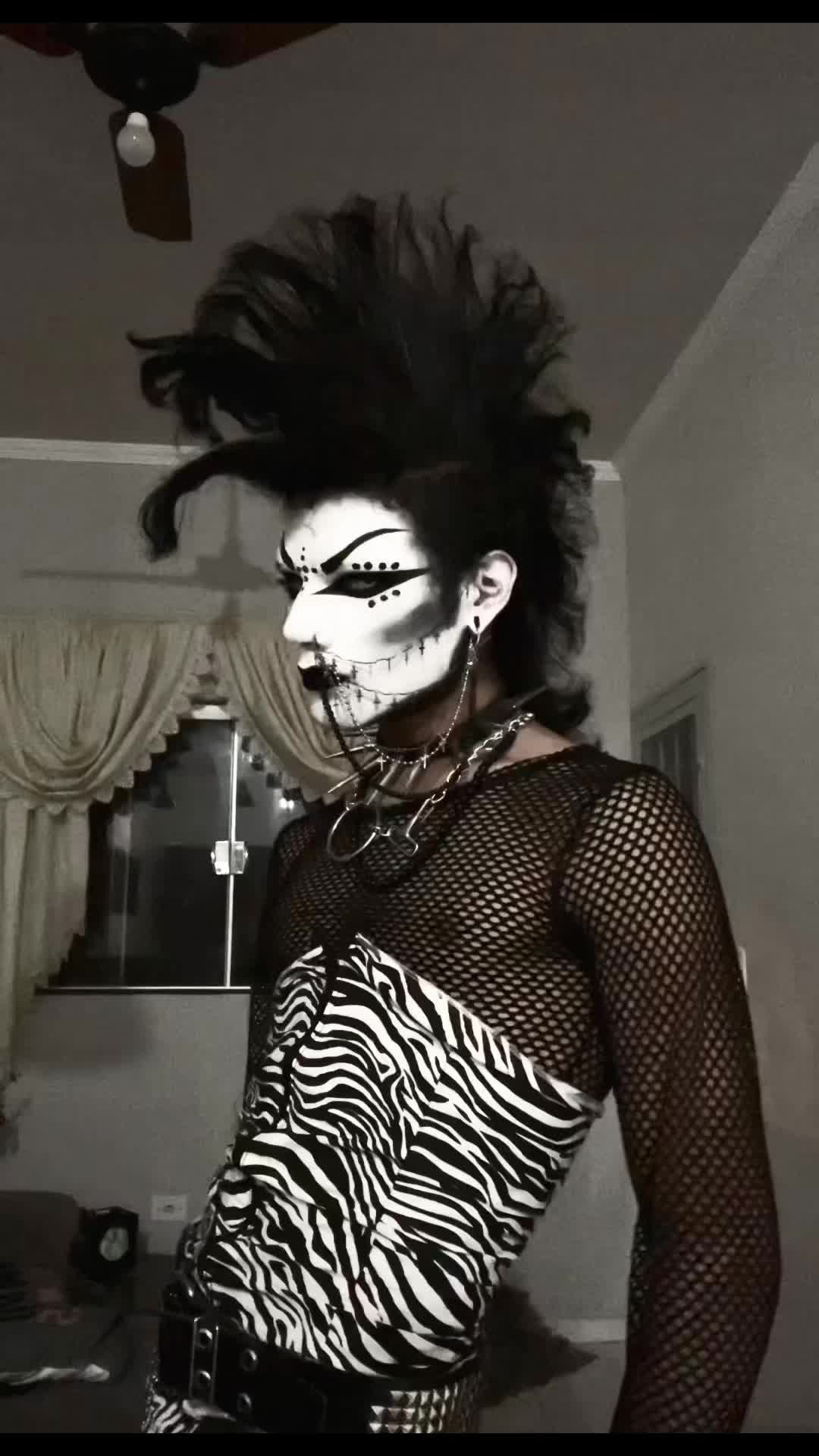 @&real;𝔬𝔪𝔲𝔩𝔲𝔰