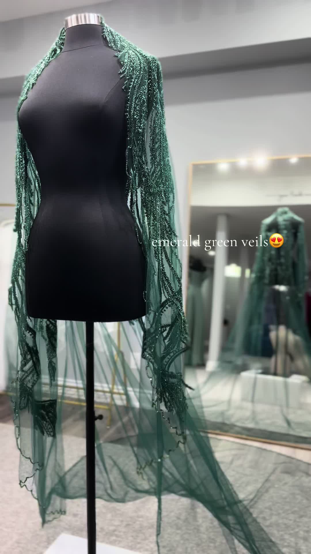 @Emerald Couture Dress Inc.
