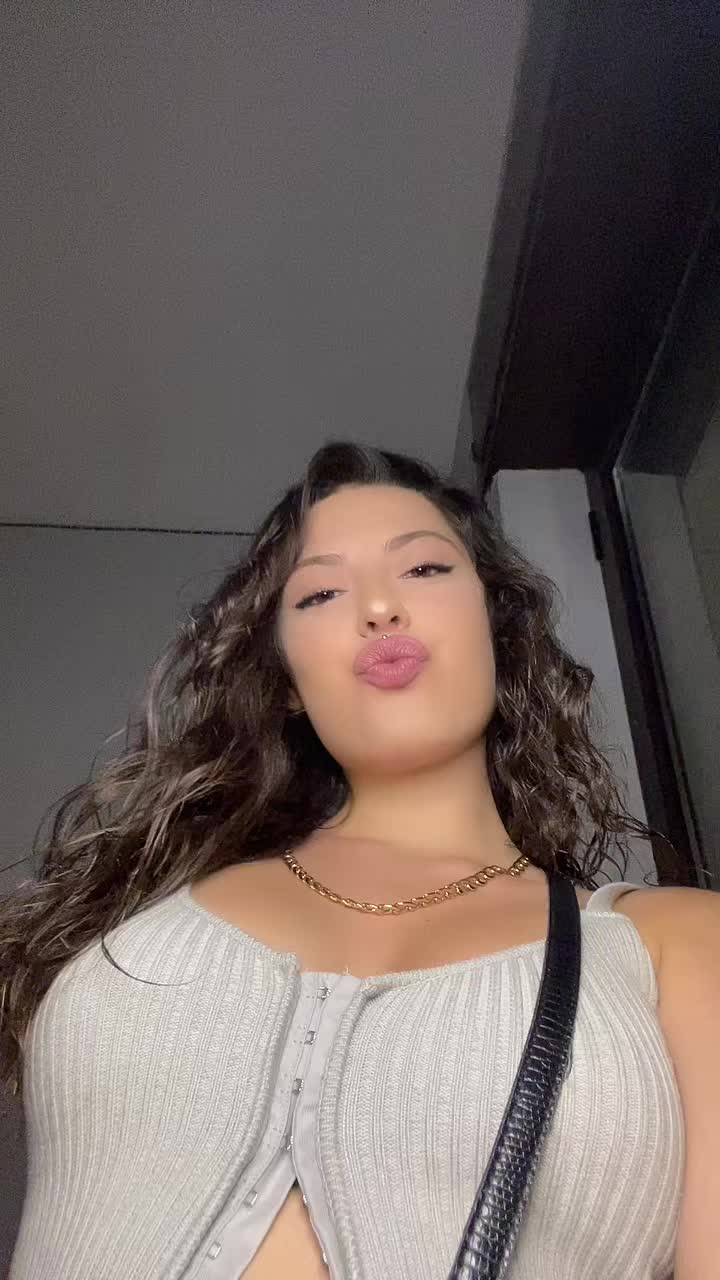 @M4MM4 M4RY🤬💙🏢