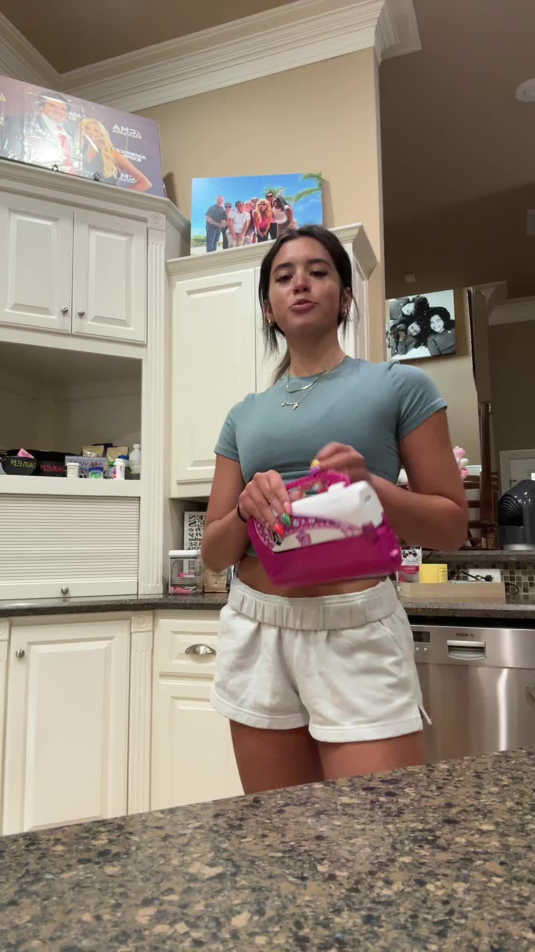 @adriana