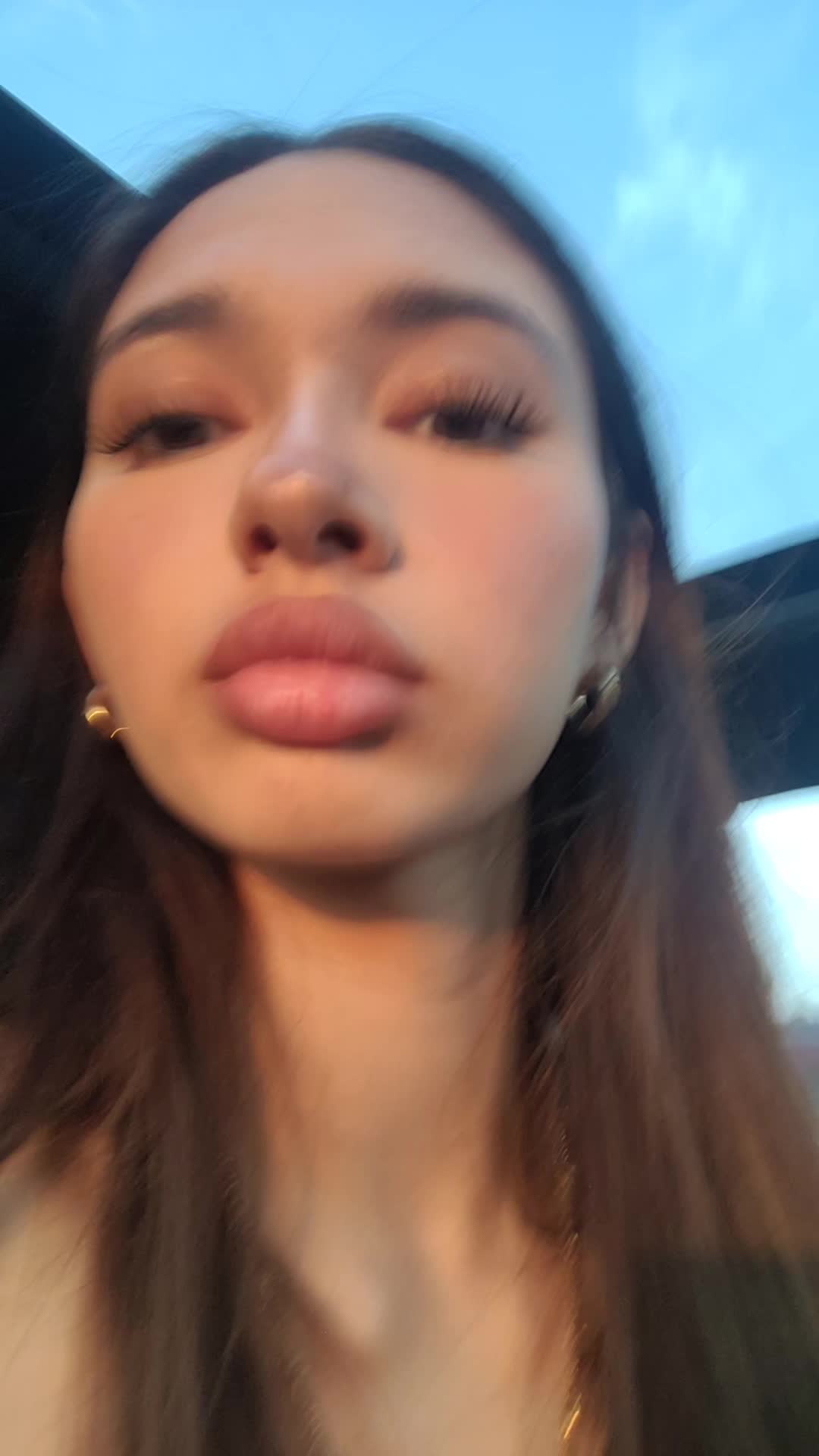 @www.akucjj