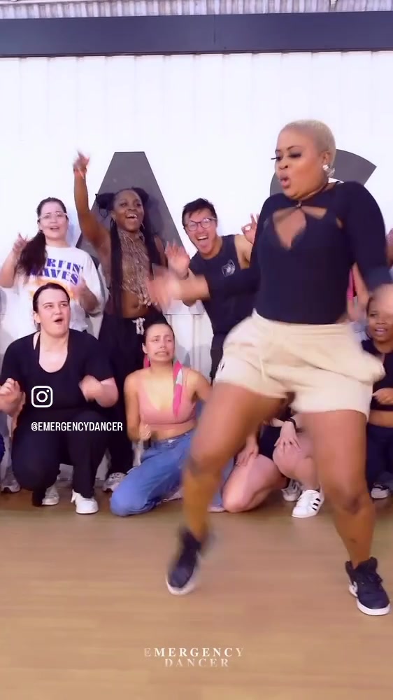 @Emergency Dancer🔥🔥💯