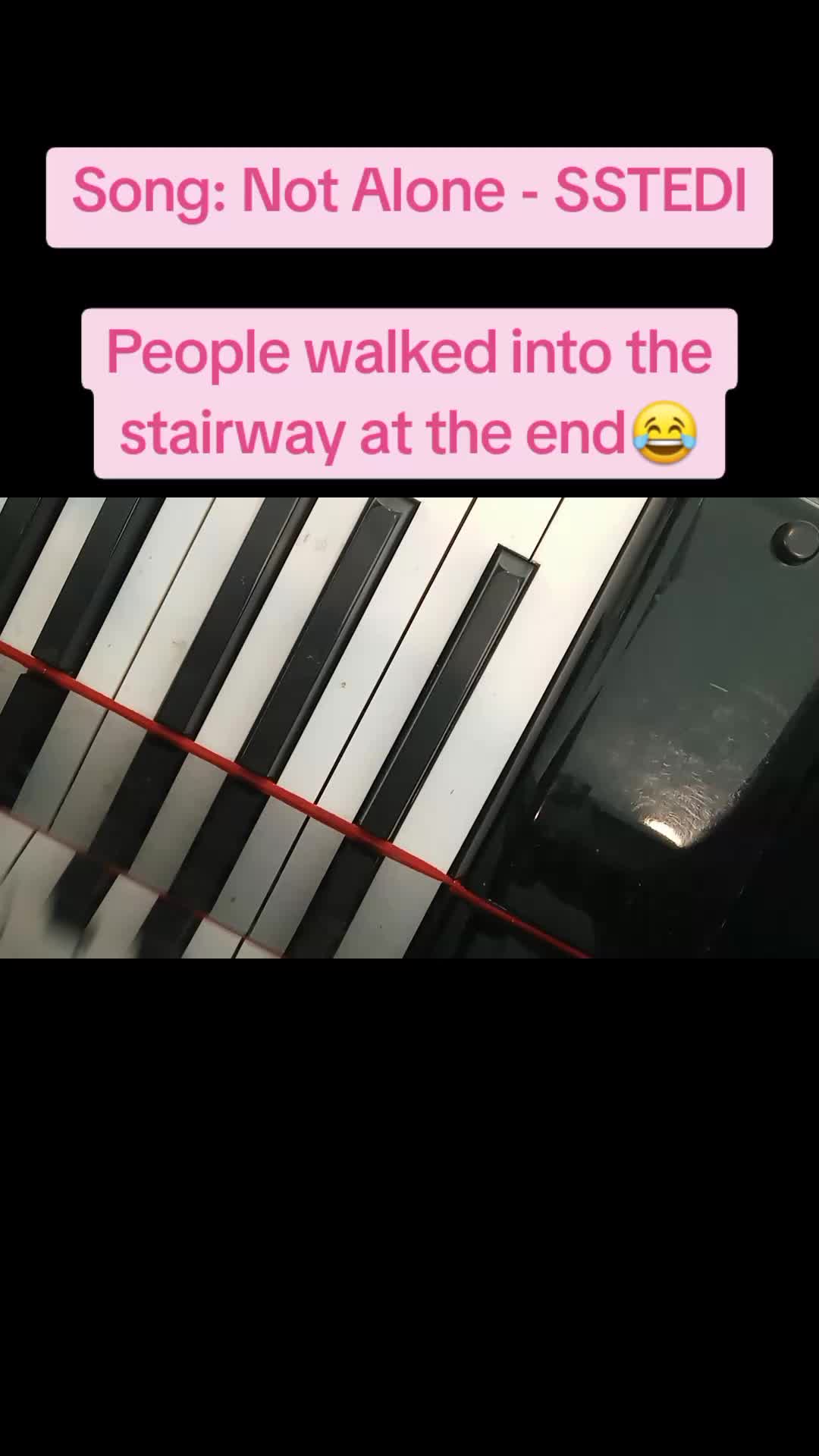 @Monica_Ramb3au