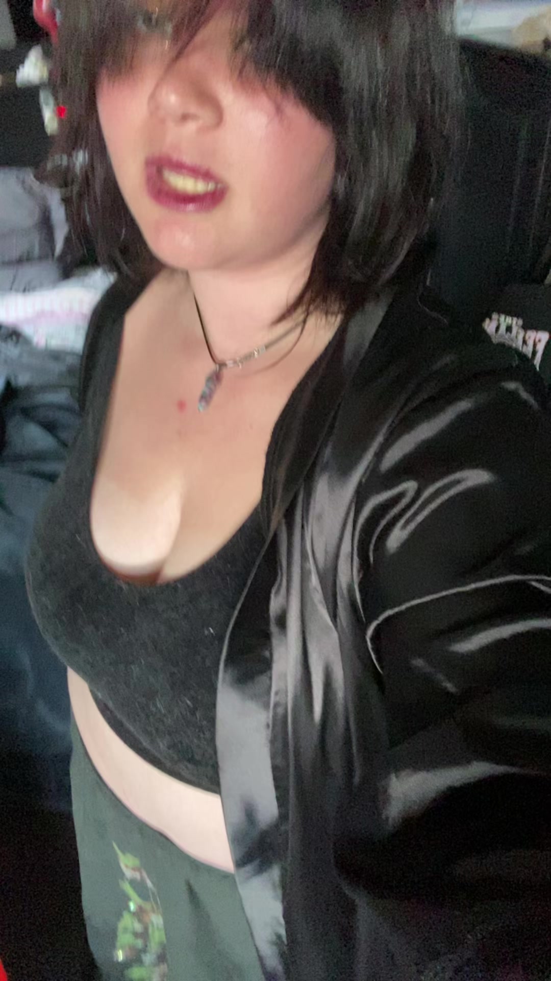 @<3