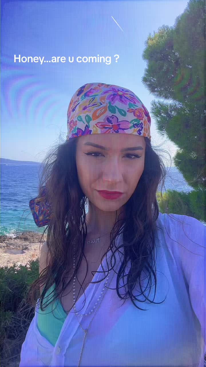 @Larisa