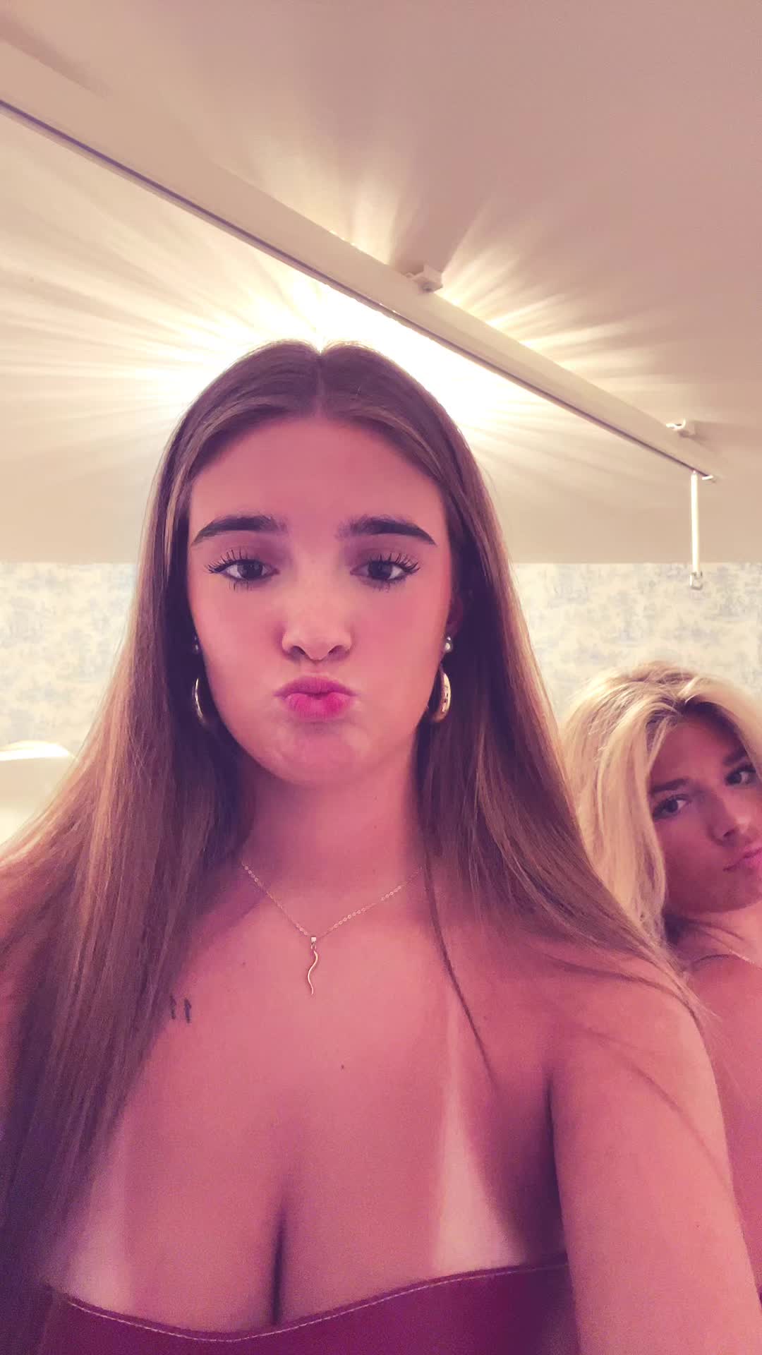 @anna