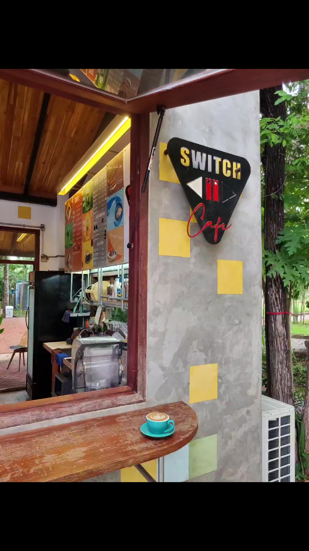 @Switch cafe ສະວິດຈ ຄາເຟ່