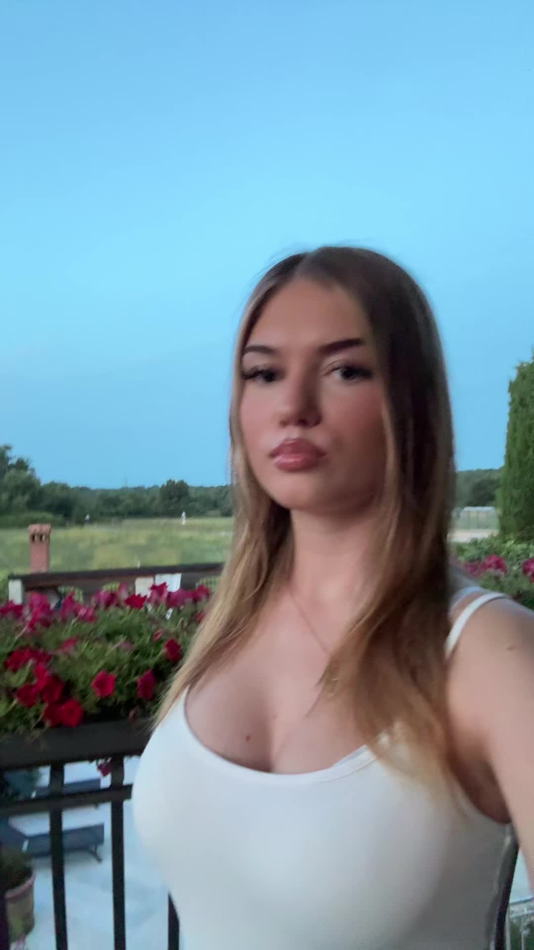 @lena