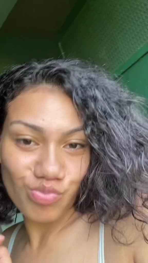 @Ellenoah