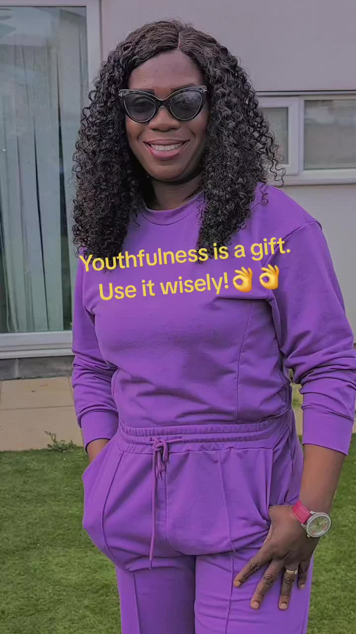 @Rach_heroine